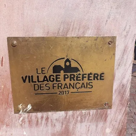 La Parenthese Apartment *